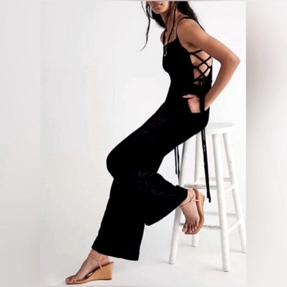 Free Peopke 90s Forever Jumpsuit size medium NWT